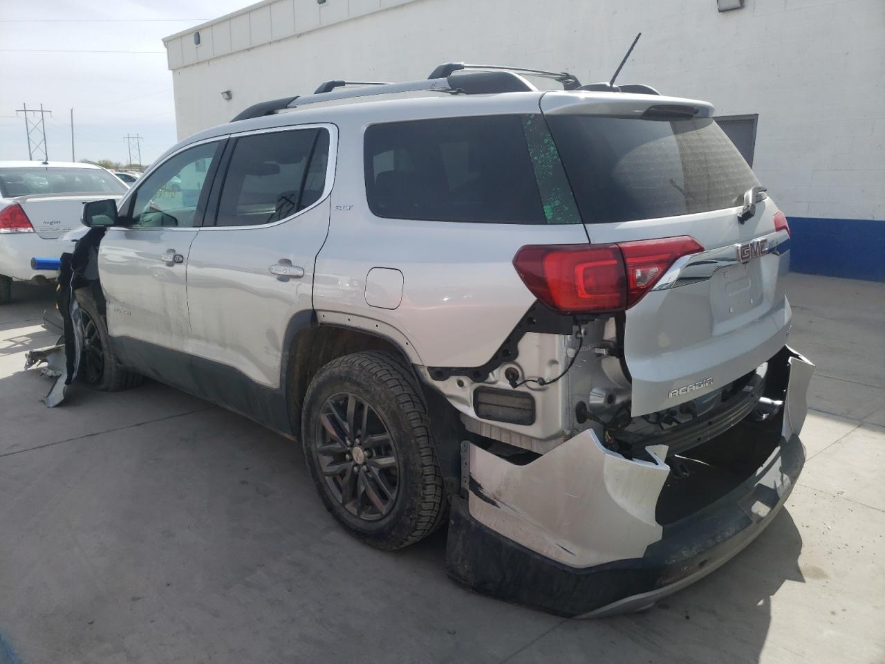 Photo 3 from auction – 2019 GMC ACADIA SLT with VIN 1GKKNULS2KZ283776