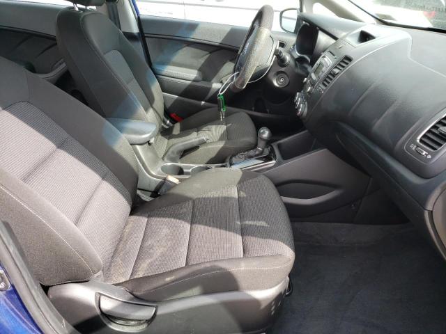 Photo 5 from auction – 2017 KIA FORTE LX with VIN 3KPFK4A78HE021446