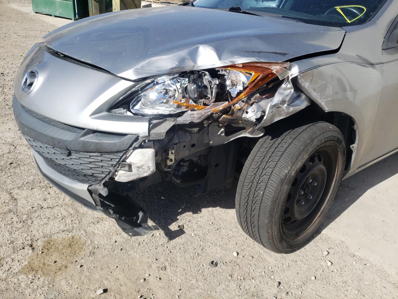 Photo 9 from auction – 2011 MAZDA 3 I with VIN JM1BL1UG2B1379268
