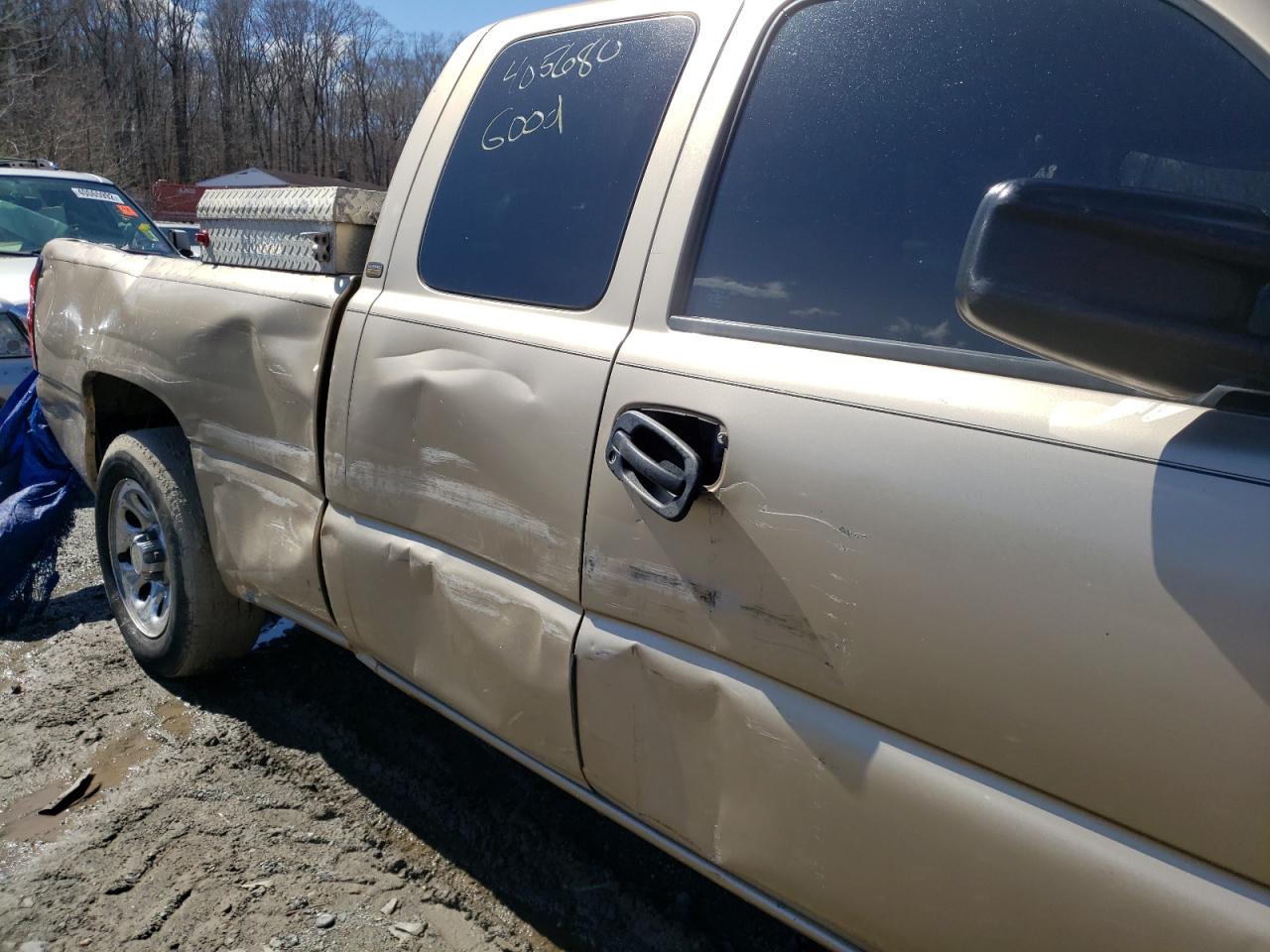 Photo 9 from auction – 2004 CHEVROLET SILVERADO with VIN 2GCEC19V641268465