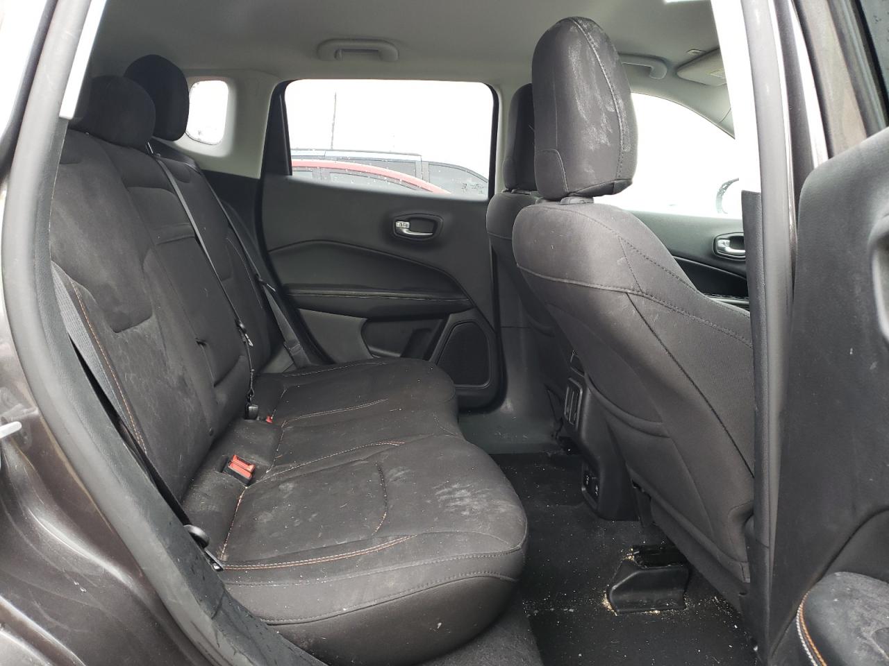 Foto 6 de la subasta – 2018 JEEP COMPASS SP con VIN 3C4NJCAB9JT339347