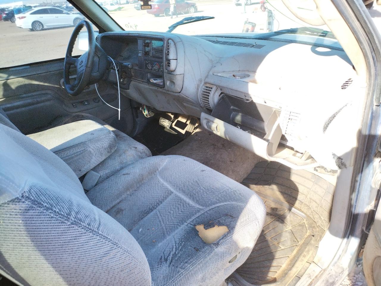 Photo 5 from auction – 1995 CHEVROLET GMT-400 C1 with VIN 2GCEC19Z3S1231132