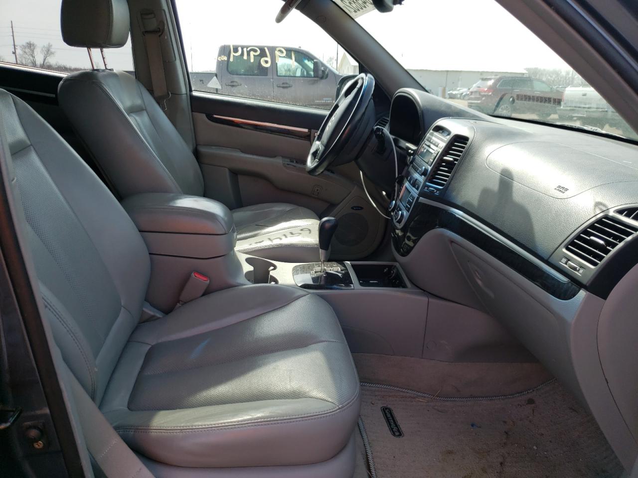 Photo 5 from auction – 2007 HYUNDAI SANTA FE S with VIN 5NMSH73E87H032318