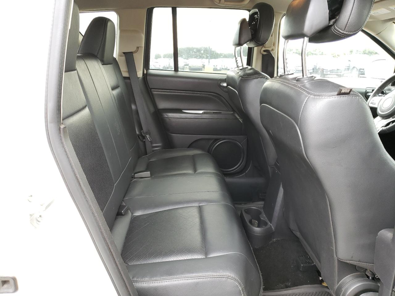 Photo 6 from auction – 2015 JEEP COMPASS LA with VIN 1C4NJDEB8FD117542