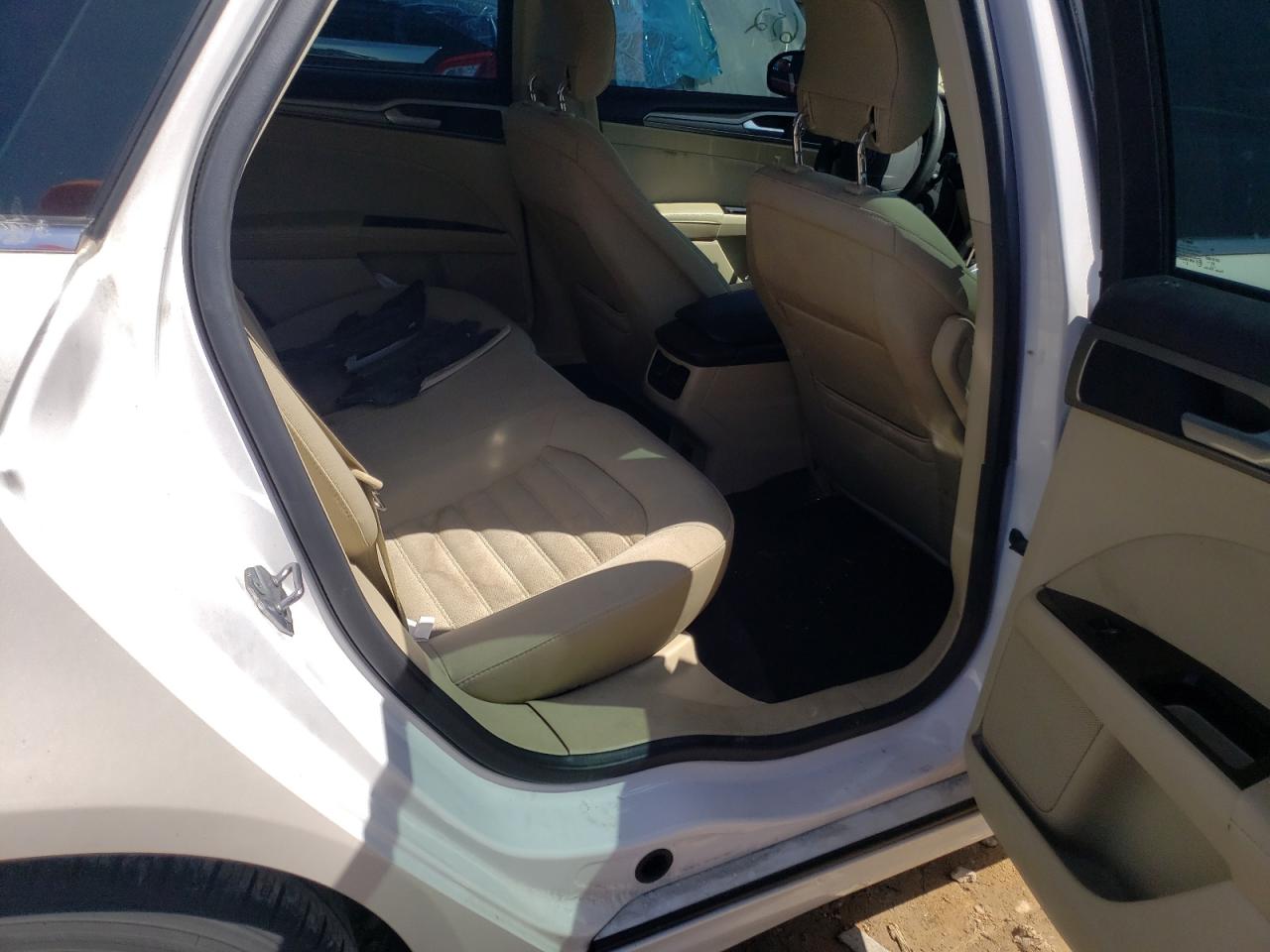 Photo 6 from auction – 2013 FORD FUSION SE with VIN 3FA6P0H75DR155422