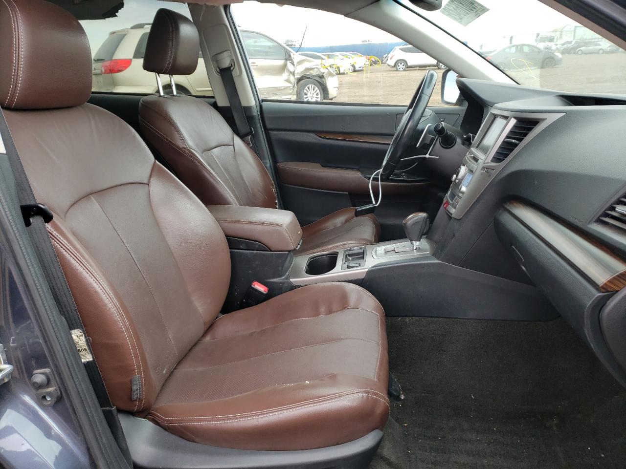 Снимка 5 от търг – 2014 SUBARU OUTBACK 2. с VIN 4S4BRBPC7E3302882
