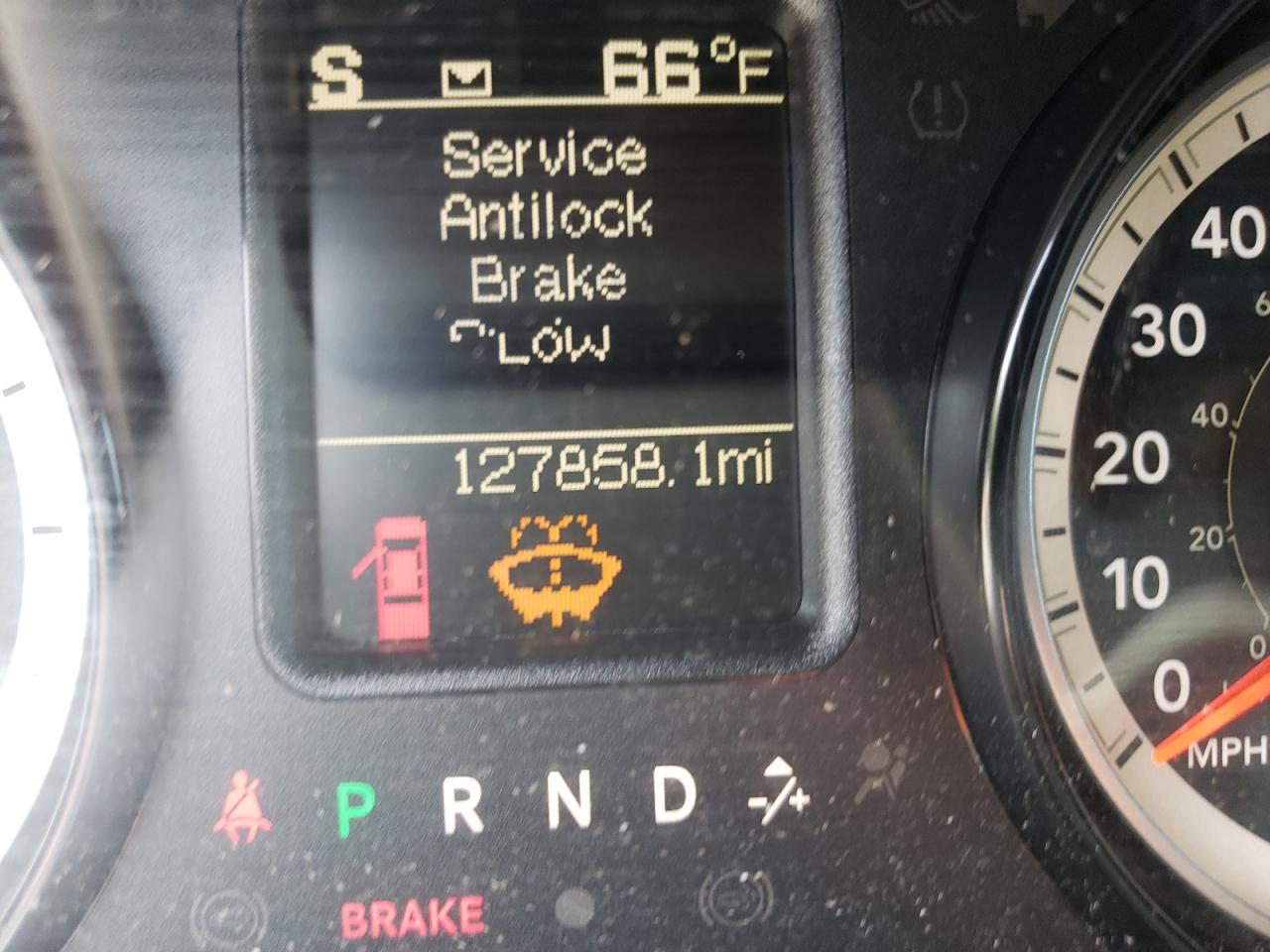 Photo 8 from auction – 2017 RAM 1500 SLT with VIN 1C6RR6GT0HS661843