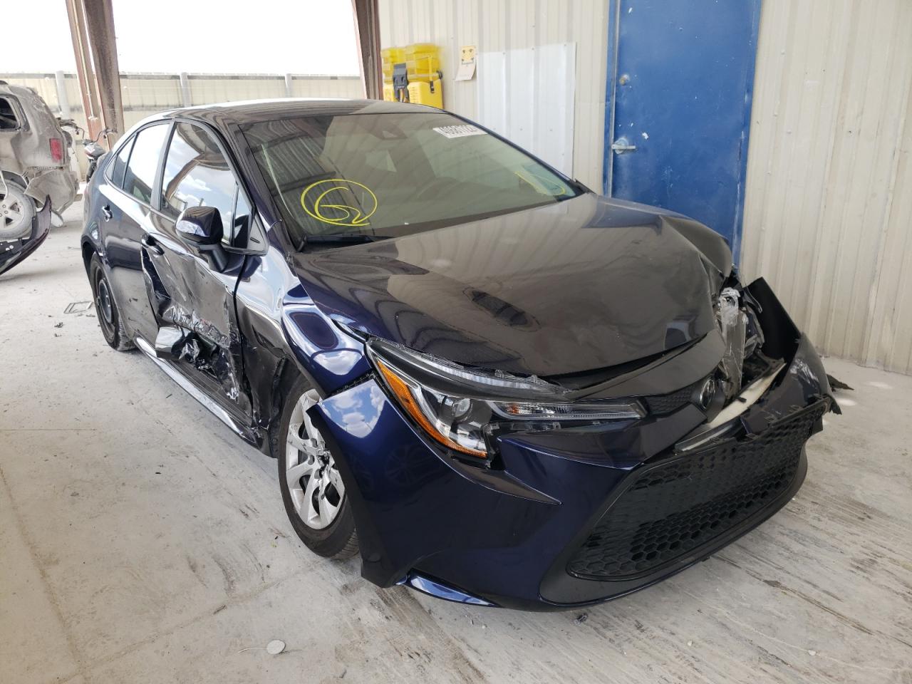TOYOTA COROLLA LE 2021 with VIN 5YFEPMAE1MP252791 - Photo from auction