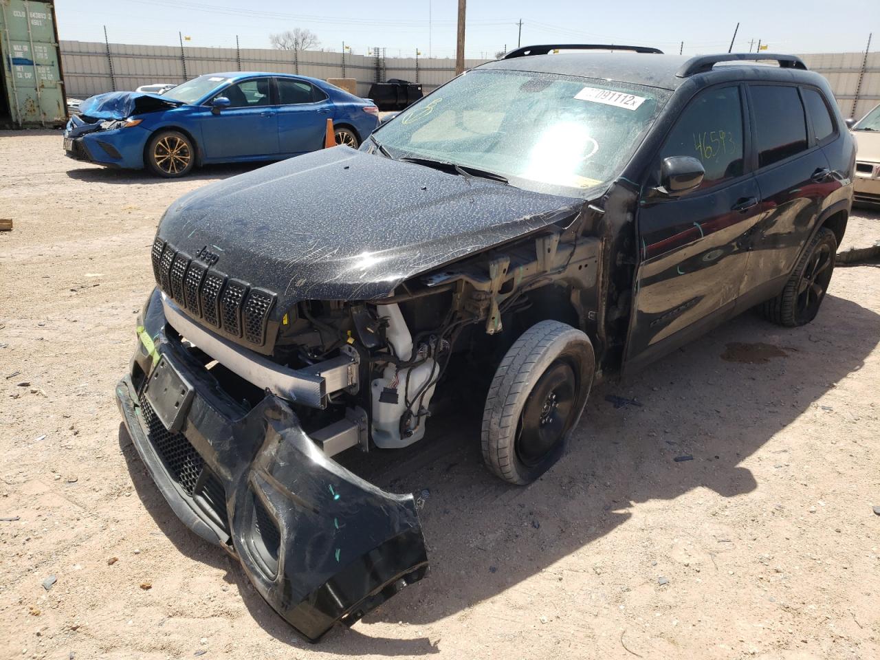 Photo 2 from auction – 2019 JEEP CHEROKEE L with VIN 1C4PJLLB4KD405302