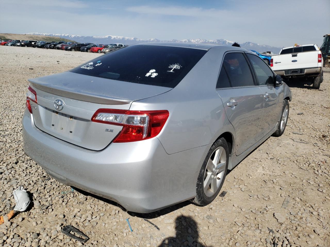 Photo 4 from auction – 2014 TOYOTA CAMRY L with VIN 4T1BF1FKXEU355730