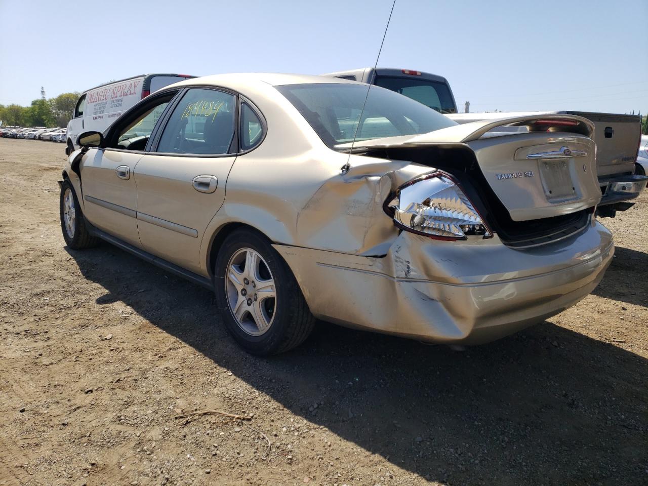 Photo 3 from auction – 2000 FORD TAURUS SEL with VIN 1FAFP56S1YG291631
