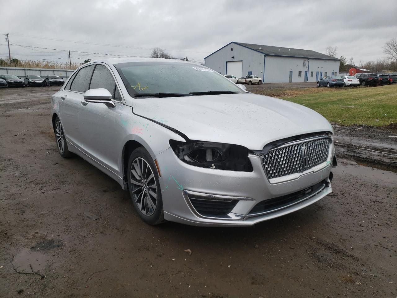 LINCOLN MKZ SELECT 2017 مع رقم تعريف المركبة 3LN6L5C95HR646053 - صورة من المزاد