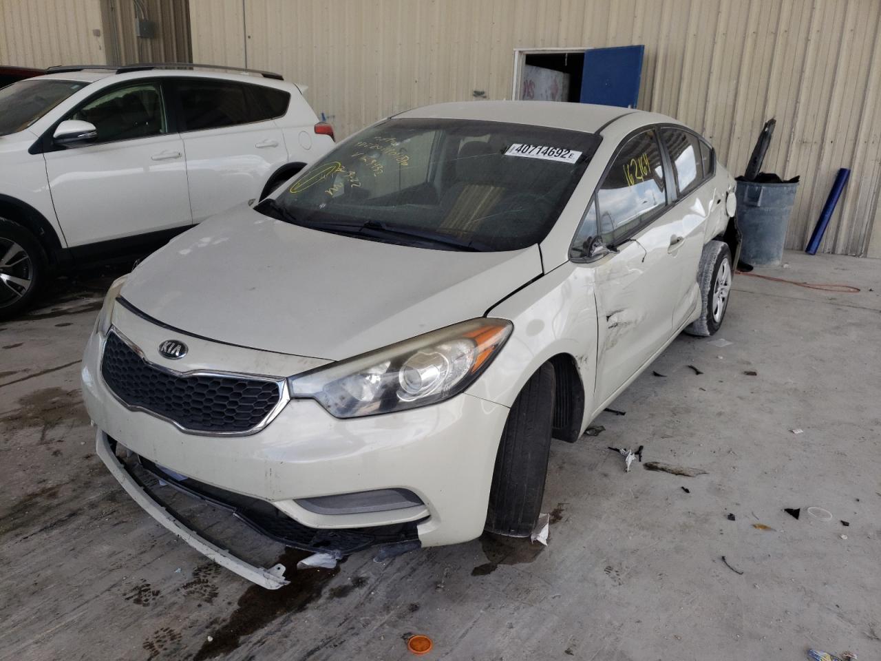 Photo 2 from auction – 2015 KIA FORTE LX with VIN KNAFK4A64F5379432