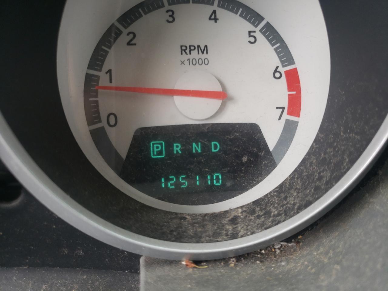Photo 8 from auction – 2009 DODGE GRAND CARA with VIN 2D8HN44E09R575611