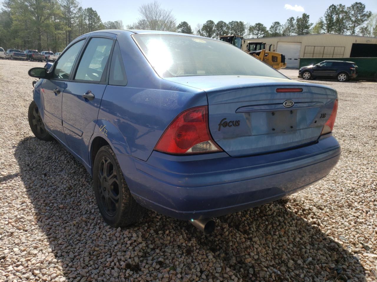 Photo 3 from auction – 2004 FORD FOCUS with VIN 1FAHP38Z54W143165