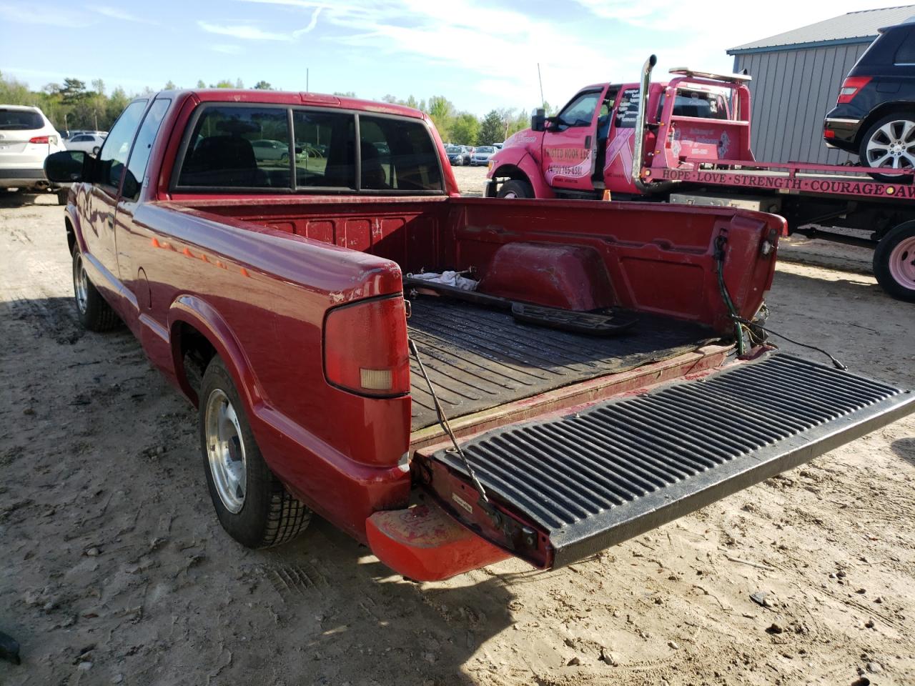 Photo 3 from auction – 2001 GMC SONOMA with VIN 1GTCS19W718158889