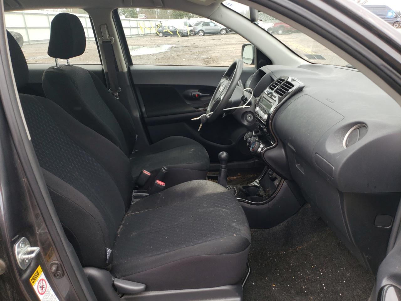 Photo 5 from auction – 2009 TOYOTA SCION XD with VIN JTKKU10479J034233