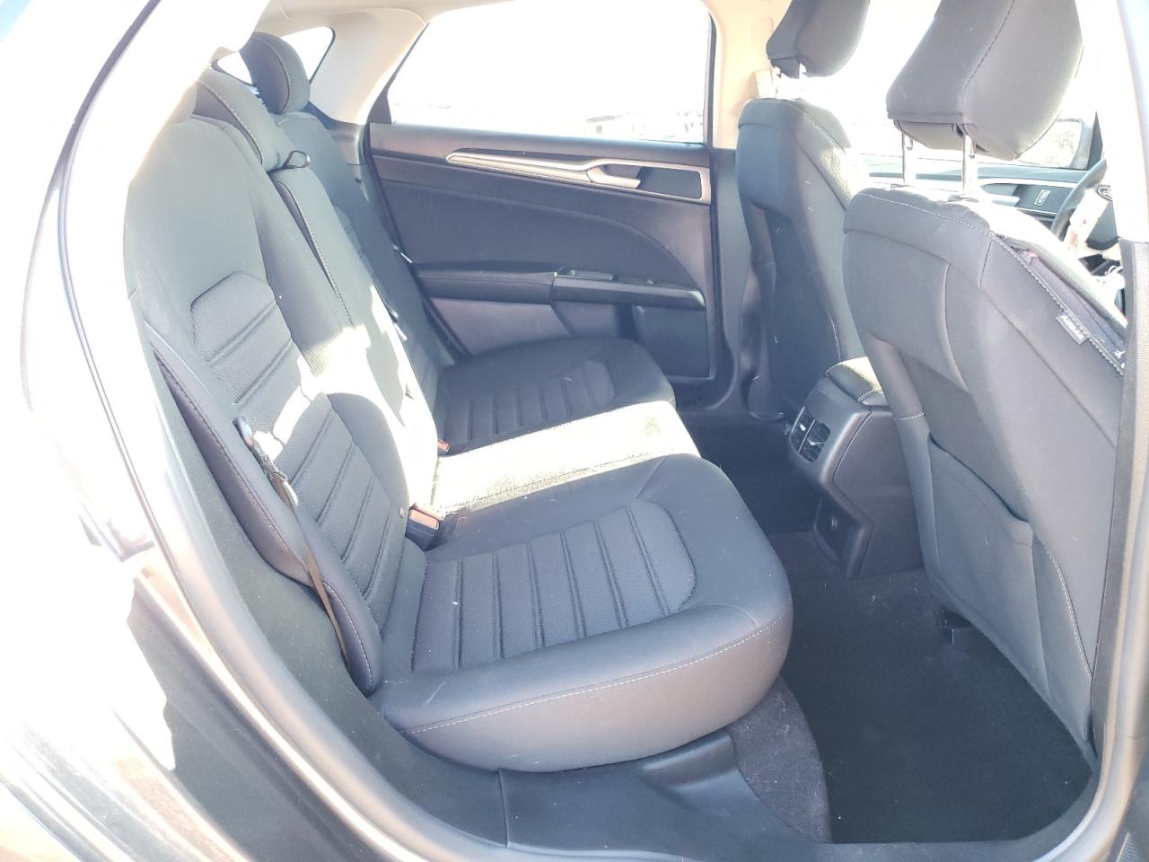 Photo 6 from auction – 2020 FORD FUSION SE with VIN 3FA6P0HD6LR227670