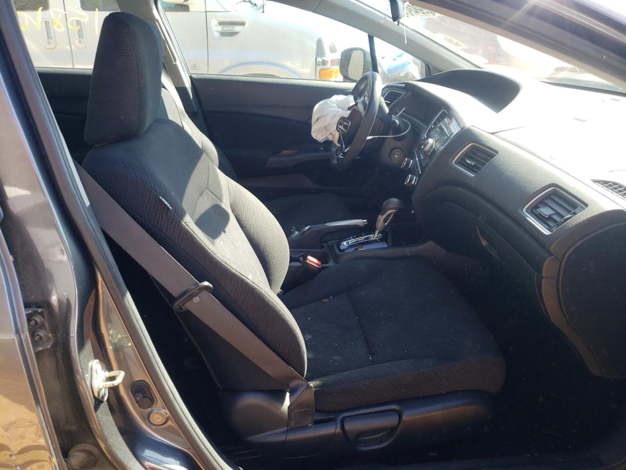 Photo 5 from auction – 2013 HONDA CIVIC LX with VIN 19XFB2F55DE083604