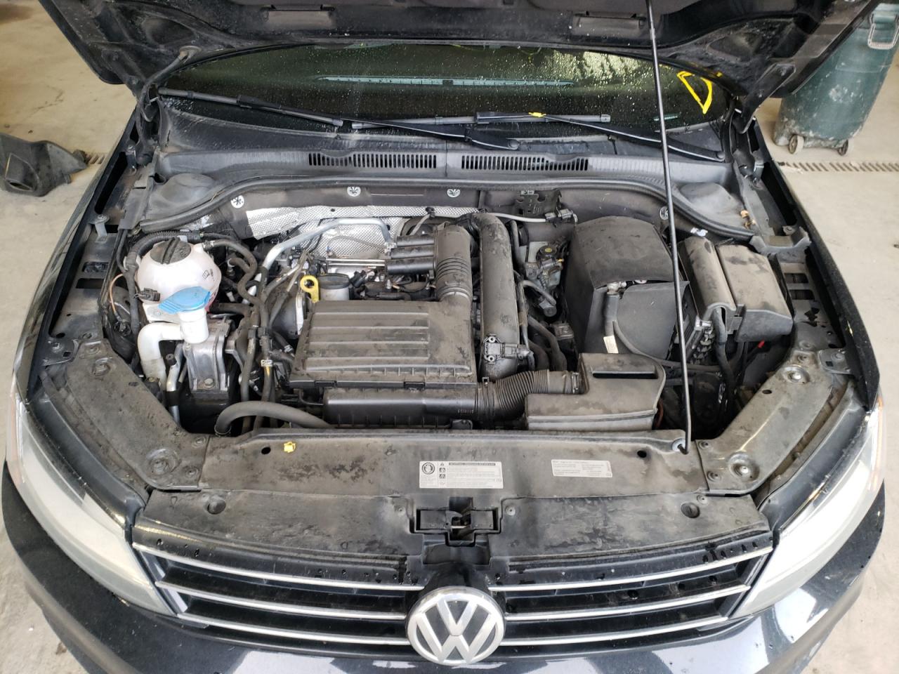 Photo 7 from auction – 2017 VOLKSWAGEN JETTA S with VIN 3VW2B7AJ8HM342515