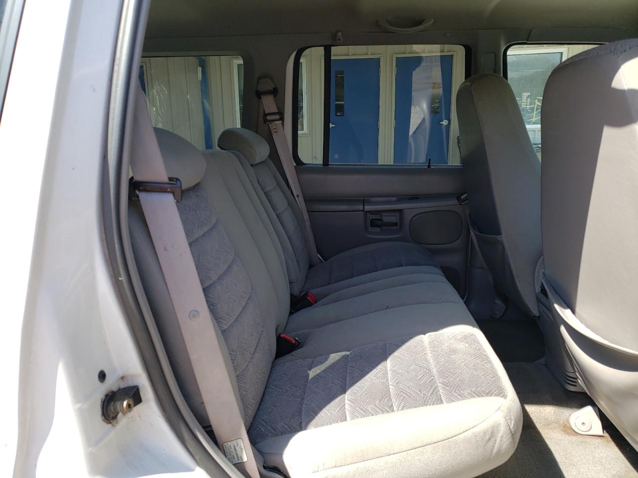 Photo 6 from auction – 1999 FORD EXPLORER with VIN 1FMZU32X7XUB98310