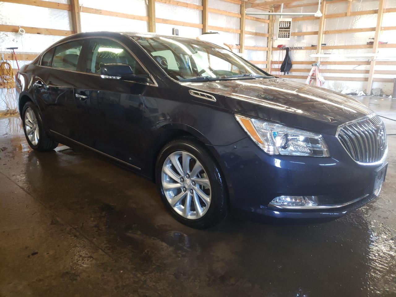 BUICK LACROSSE P 2016 with VIN 1G4GD5G3XGF200175 - Photo from auction