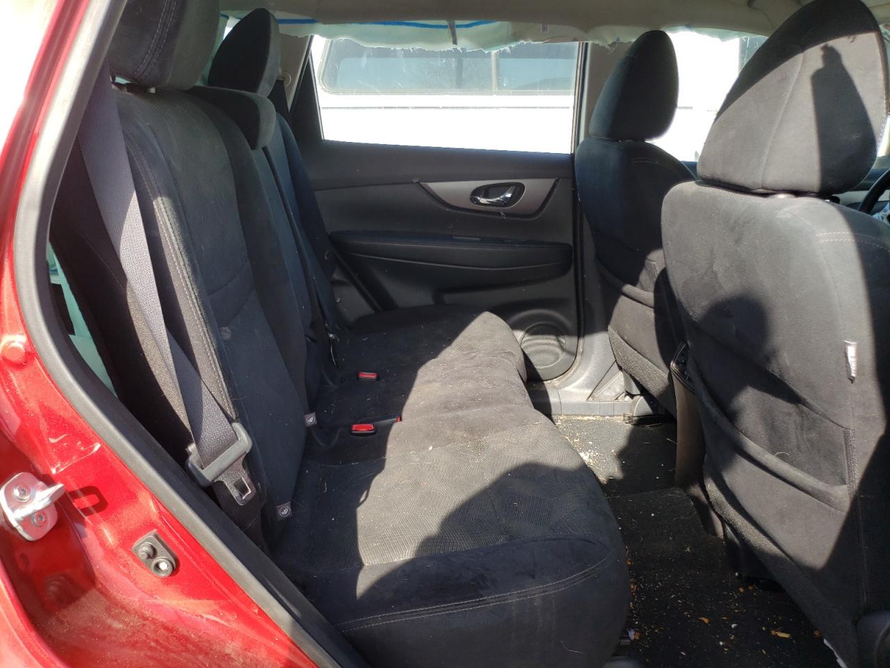 Photo 6 from auction – 2016 NISSAN ROGUE S with VIN 5N1AT2MV8GC811353
