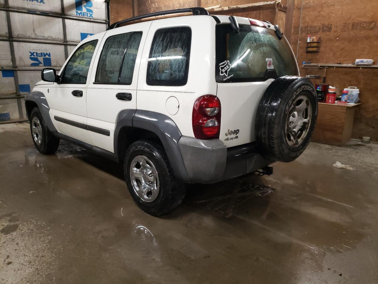 Photo 3 from auction – 2007 JEEP LIBERTY SP with VIN 1J4GL48K67W701064