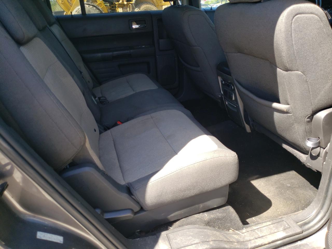 Photo 6 from auction – 2010 FORD FLEX SE with VIN 2FMGK5BC6ABA98654