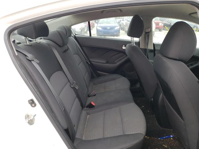 Photo 6 from auction – 2018 KIA FORTE LX with VIN 3KPFL4A76JE224421