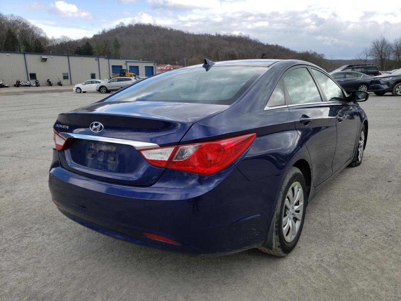 Photo 4 from auction – 2012 HYUNDAI SONATA GLS with VIN 5NPEB4AC7CH329155