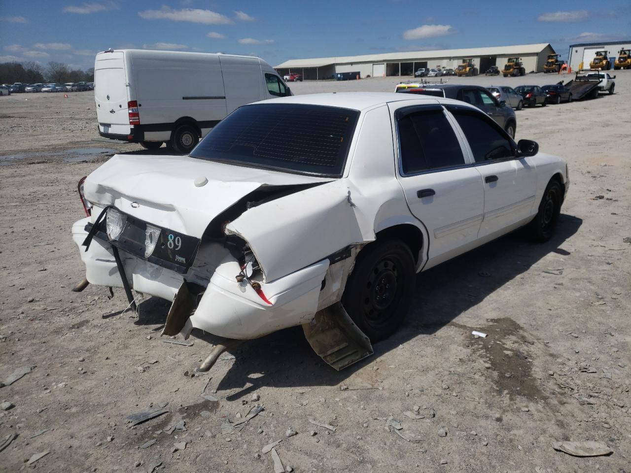 Photo 4 from auction – 2011 FORD CROWN VICT with VIN 2FABP7BV4BX109416