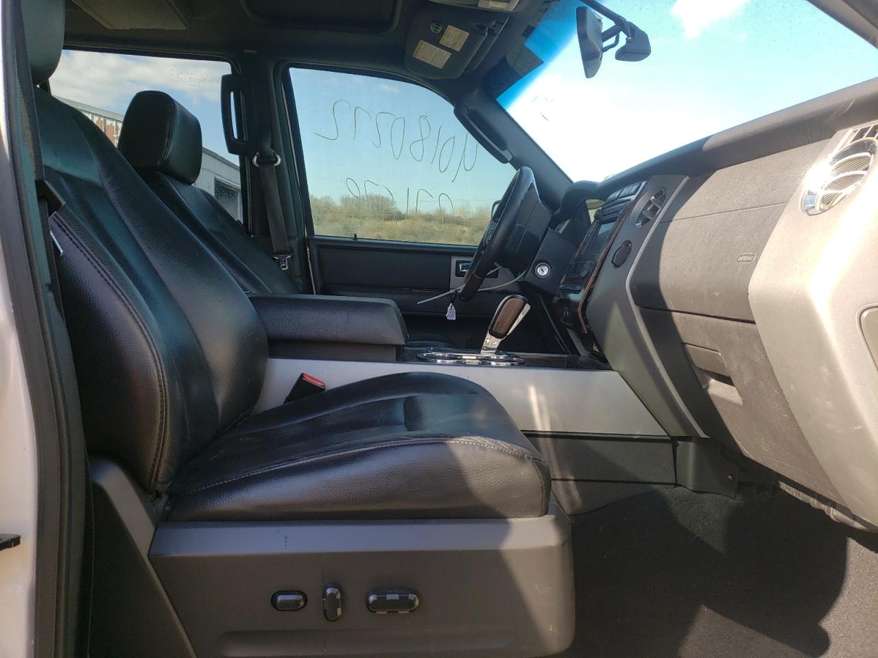 Photo 5 from auction – 2007 FORD EXPEDITION with VIN 1FMFU20557LA87727