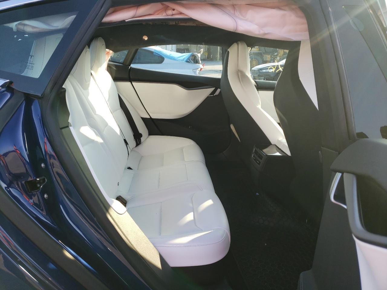 Photo 6 from auction – 2019 TESLA MODEL S with VIN 5YJSA1E27KF307787