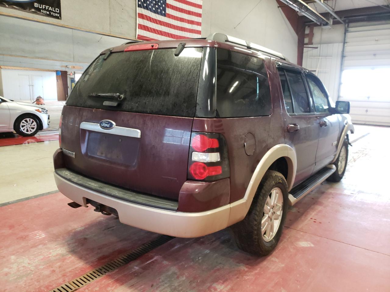 Photo 4 from auction – 2007 FORD EXPLORER E with VIN 1FMEU74E67UB87428