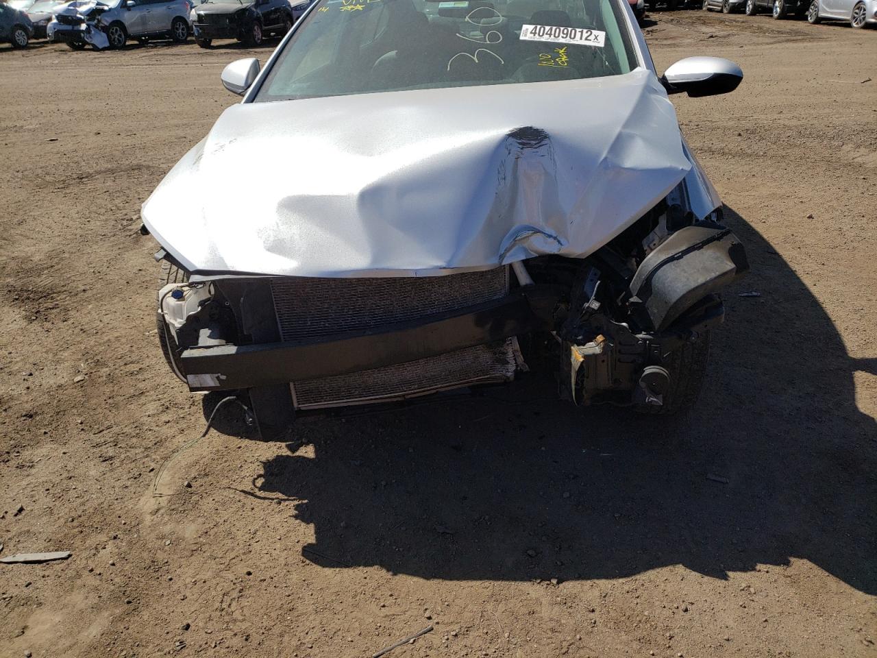 Photo 19 from auction – 2017 HYUNDAI ELANTRA SE with VIN 5NPD74LF4HH079451
