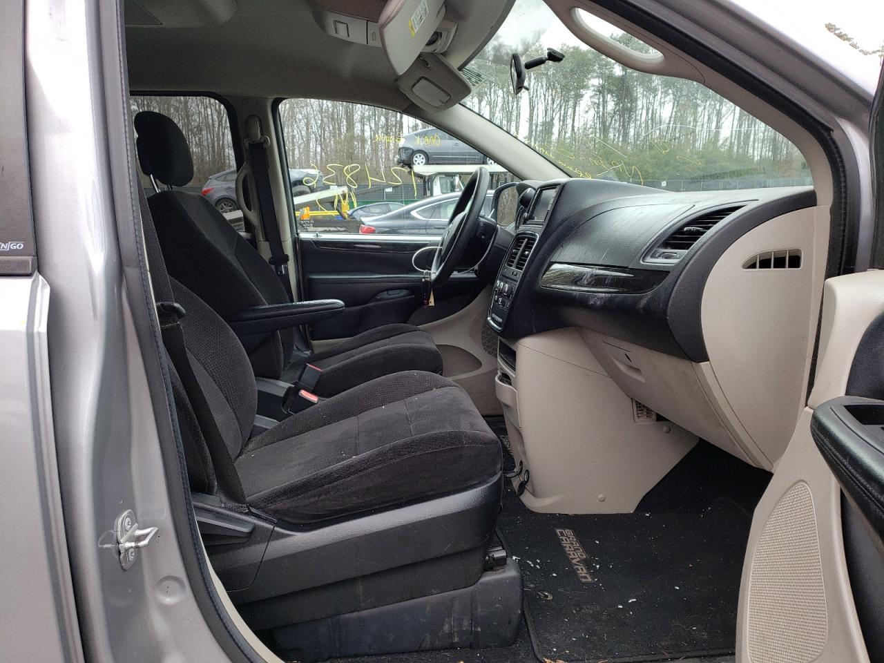 Photo 5 from auction – 2014 DODGE GRAND CARA with VIN 2C4RDGBG8ER170215