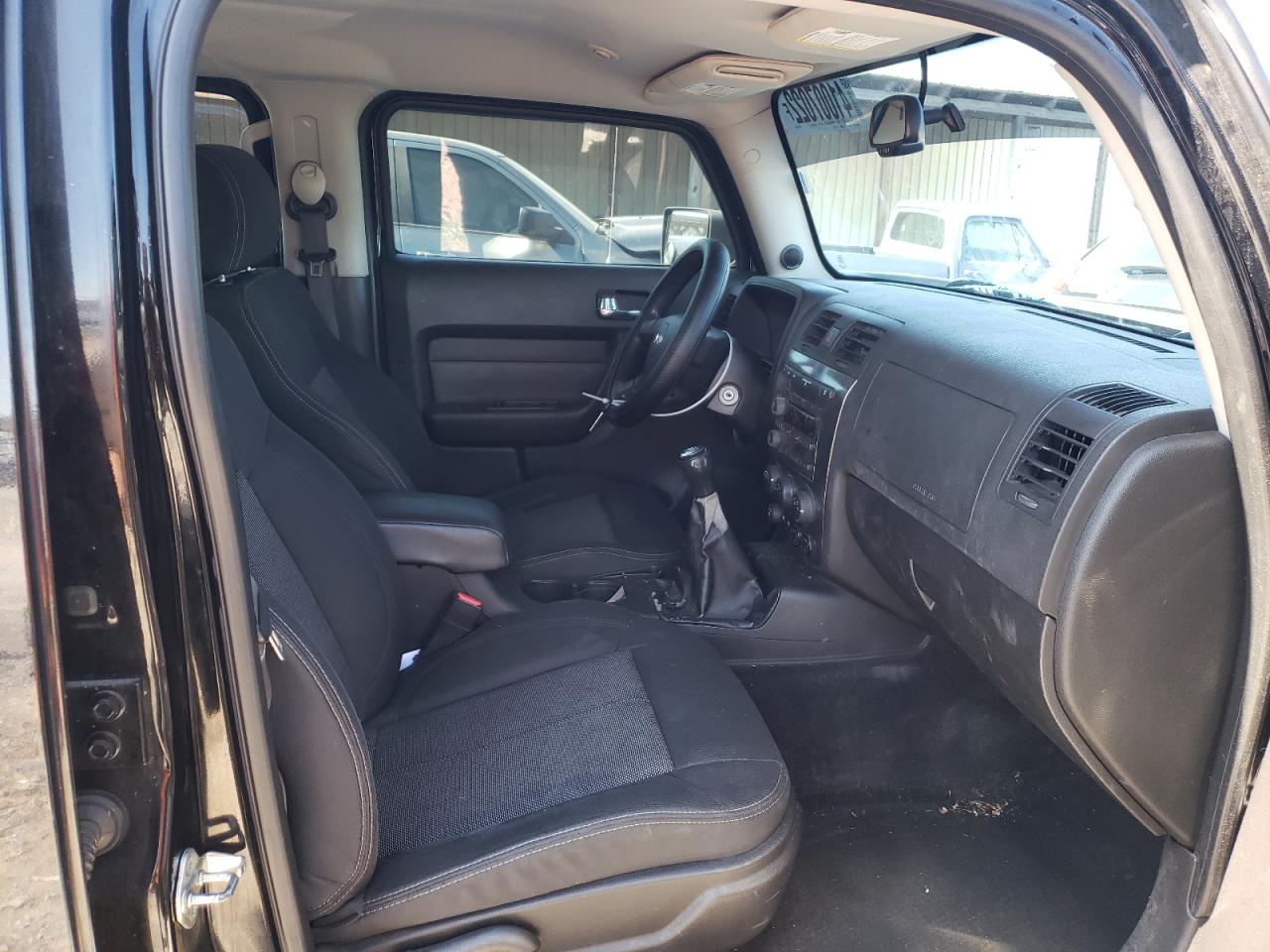 Photo 5 from auction – 2007 HUMMER H3 with VIN 5GTDN13E278167190