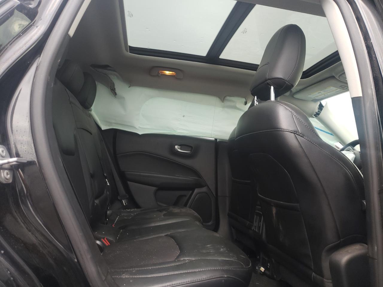 Photo 6 from auction – 2018 JEEP COMPASS LA with VIN 3C4NJDBB6JT395671