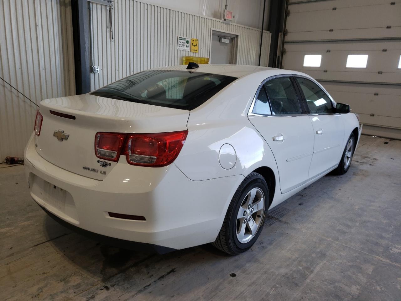 Photo 4 from auction – 2014 CHEVROLET MALIBU LS with VIN 1G11B5SL3EF280240