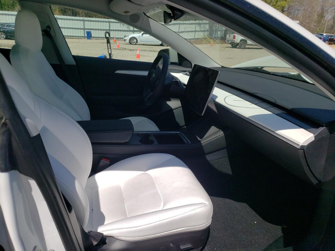 Photo 5 from auction – 2021 TESLA MODEL 3 with VIN 5YJ3E1EB3MF035704