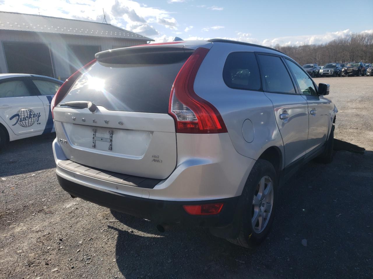 Photo 4 from auction – 2010 VOLVO XC60 3.2 with VIN YV4960DZ2A2067037