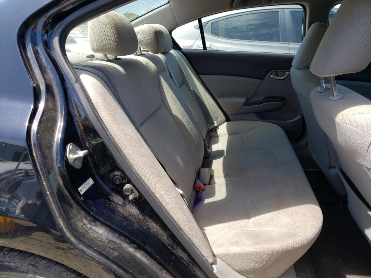 Photo 6 from auction – 2012 HONDA CIVIC LX with VIN 19XFB2F52CE101569