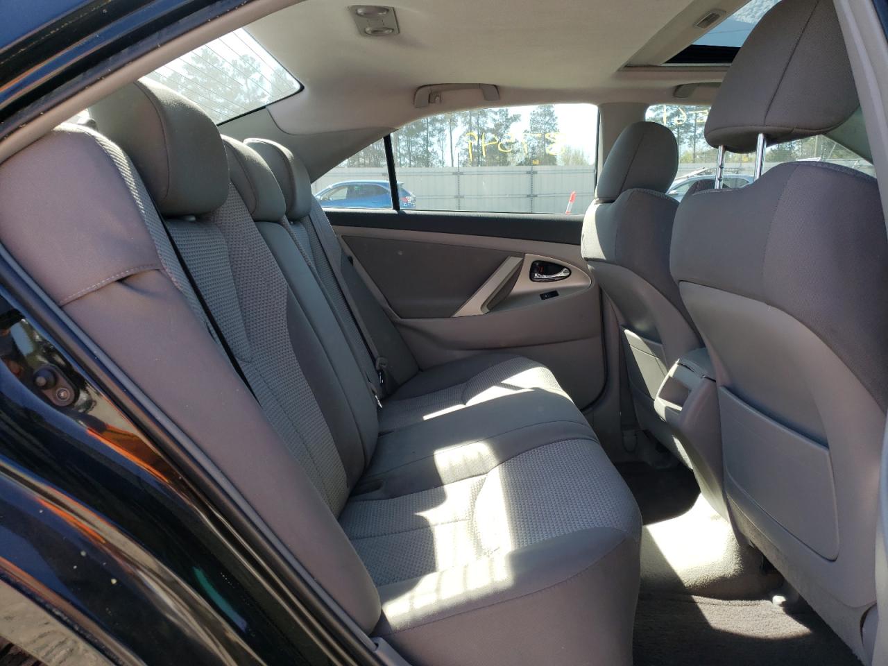 Photo 6 from auction – 2011 TOYOTA CAMRY BASE with VIN 4T1BF3EK6BU188758
