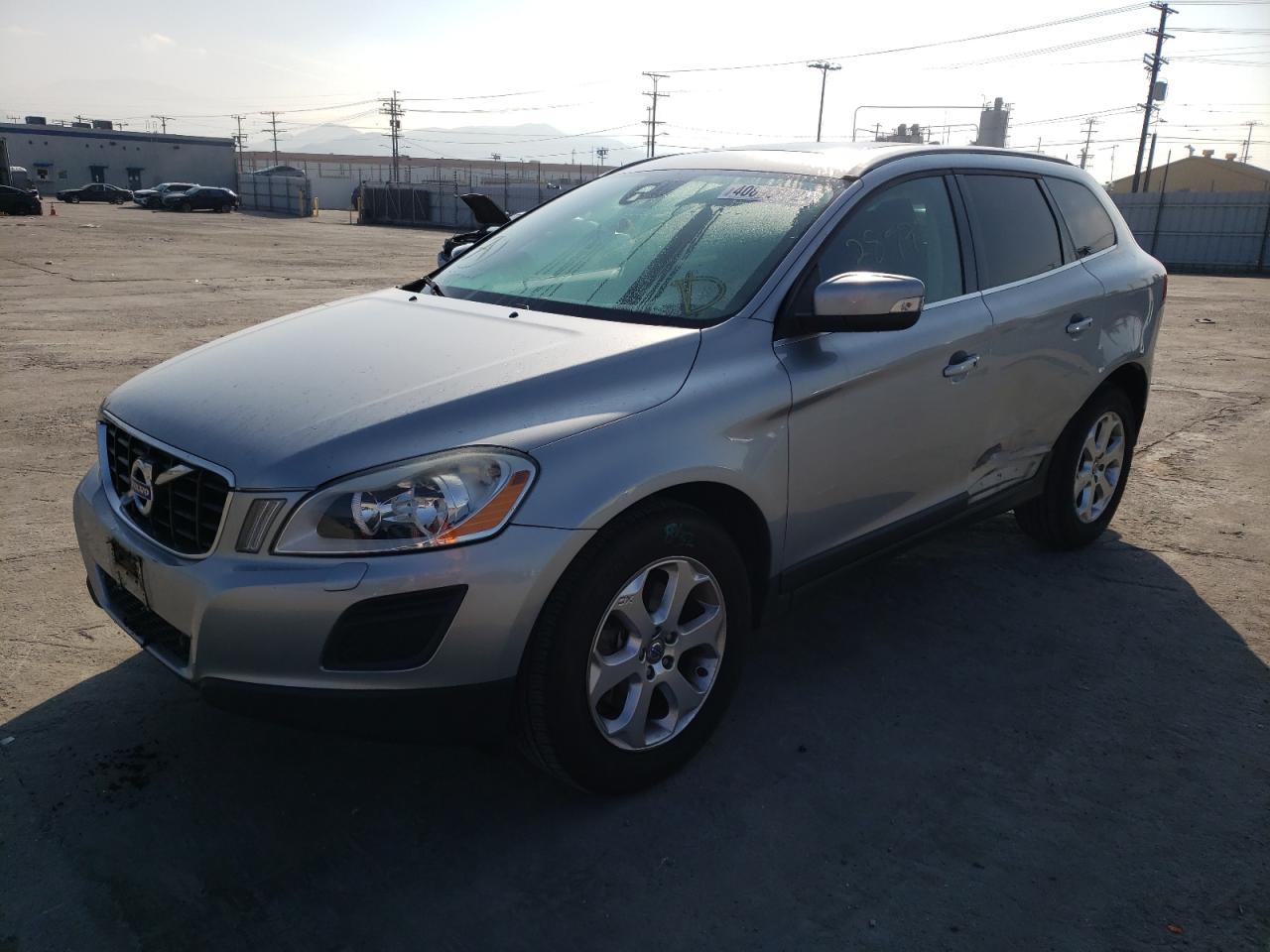 Photo 2 from auction – 2013 VOLVO XC60 3.2 with VIN YV4940DL9D2429225