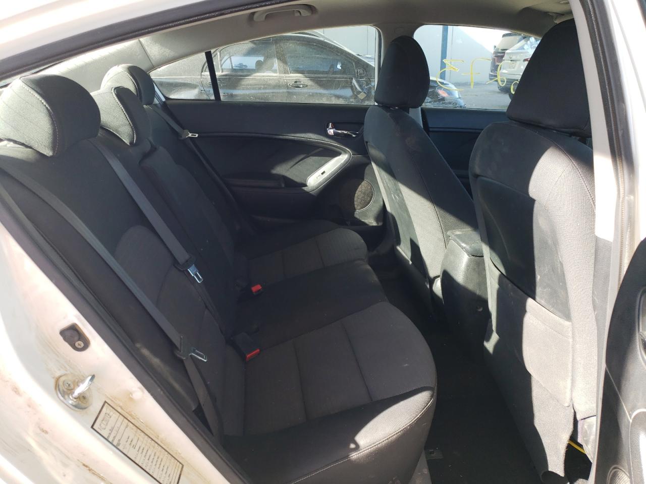 Photo 6 from auction – 2014 KIA FORTE LX with VIN KNAFX4A64E5094973
