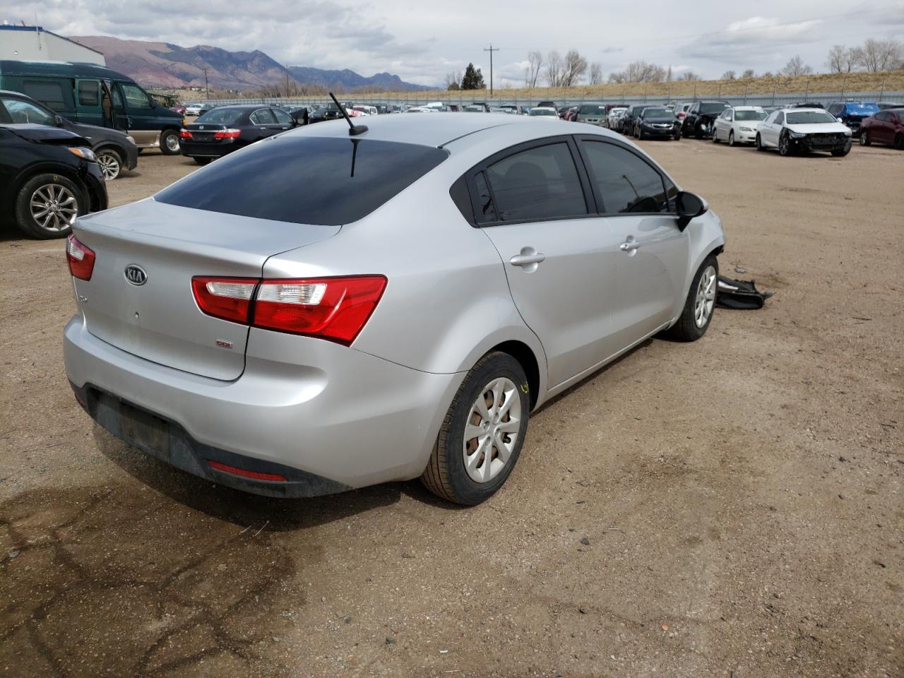 Photo 4 from auction – 2015 KIA RIO LX with VIN KNADM4A32F6451357
