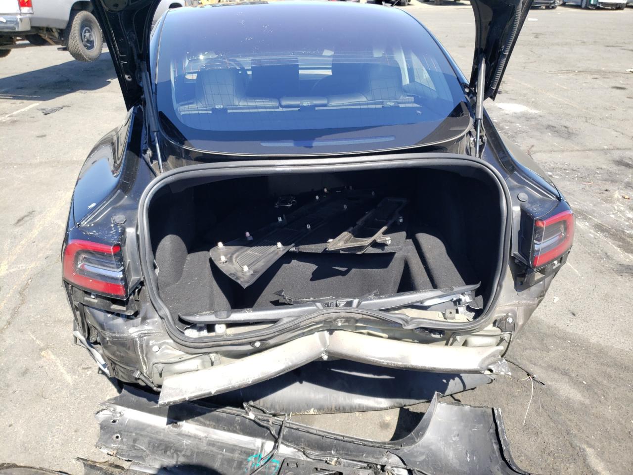 Photo 9 from auction – 2018 TESLA MODEL 3 with VIN 5YJ3E1EA5JF020902