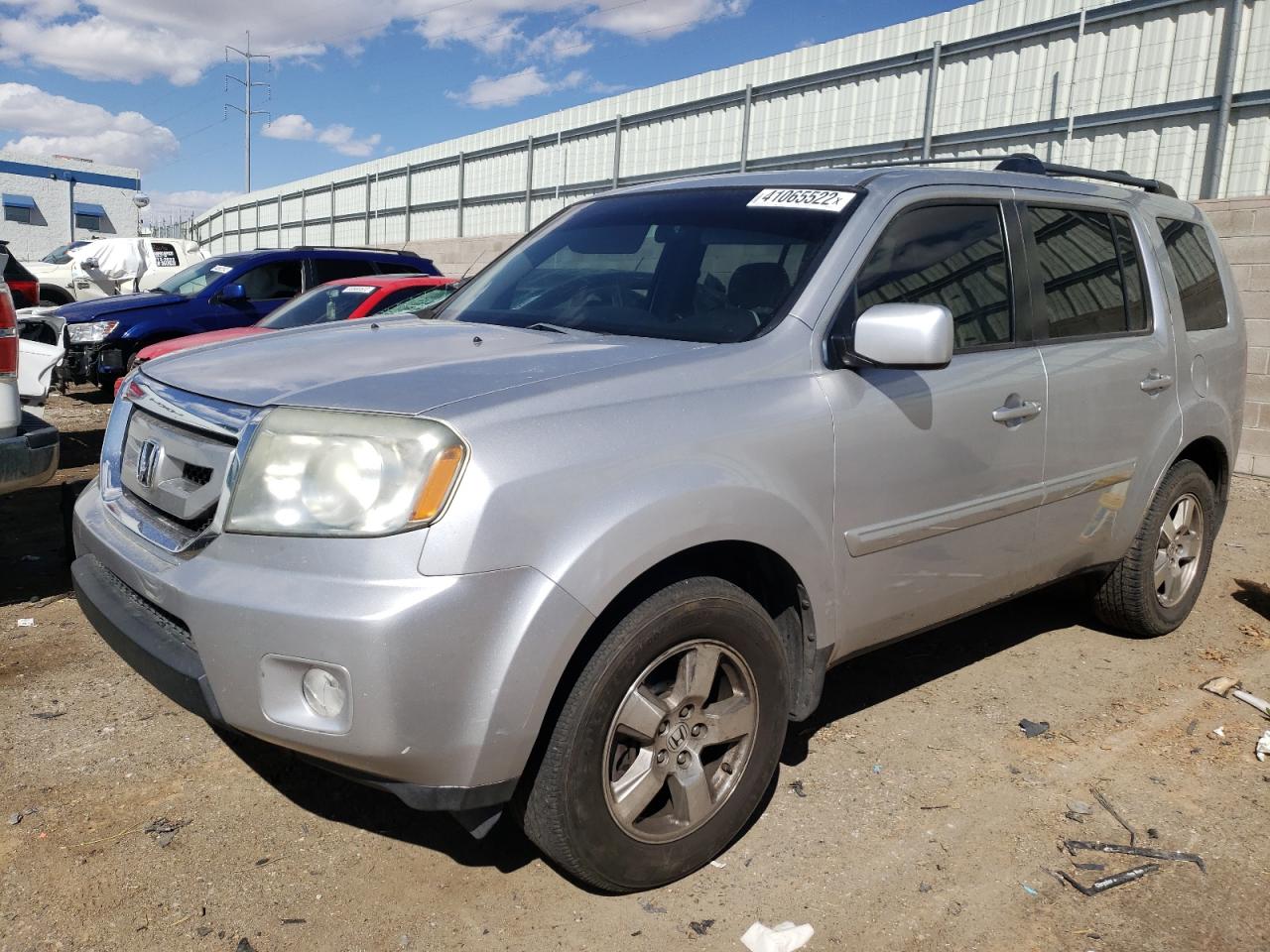 Photo 2 from auction – 2011 HONDA PILOT EX with VIN 5FNYF3H41BB053952