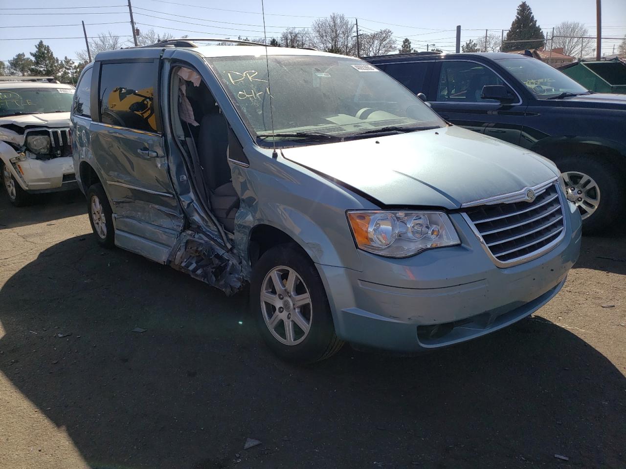 Photo 9 from auction – 2010 CHRYSLER TOWN & COU with VIN 2A4RR5D19AR493417